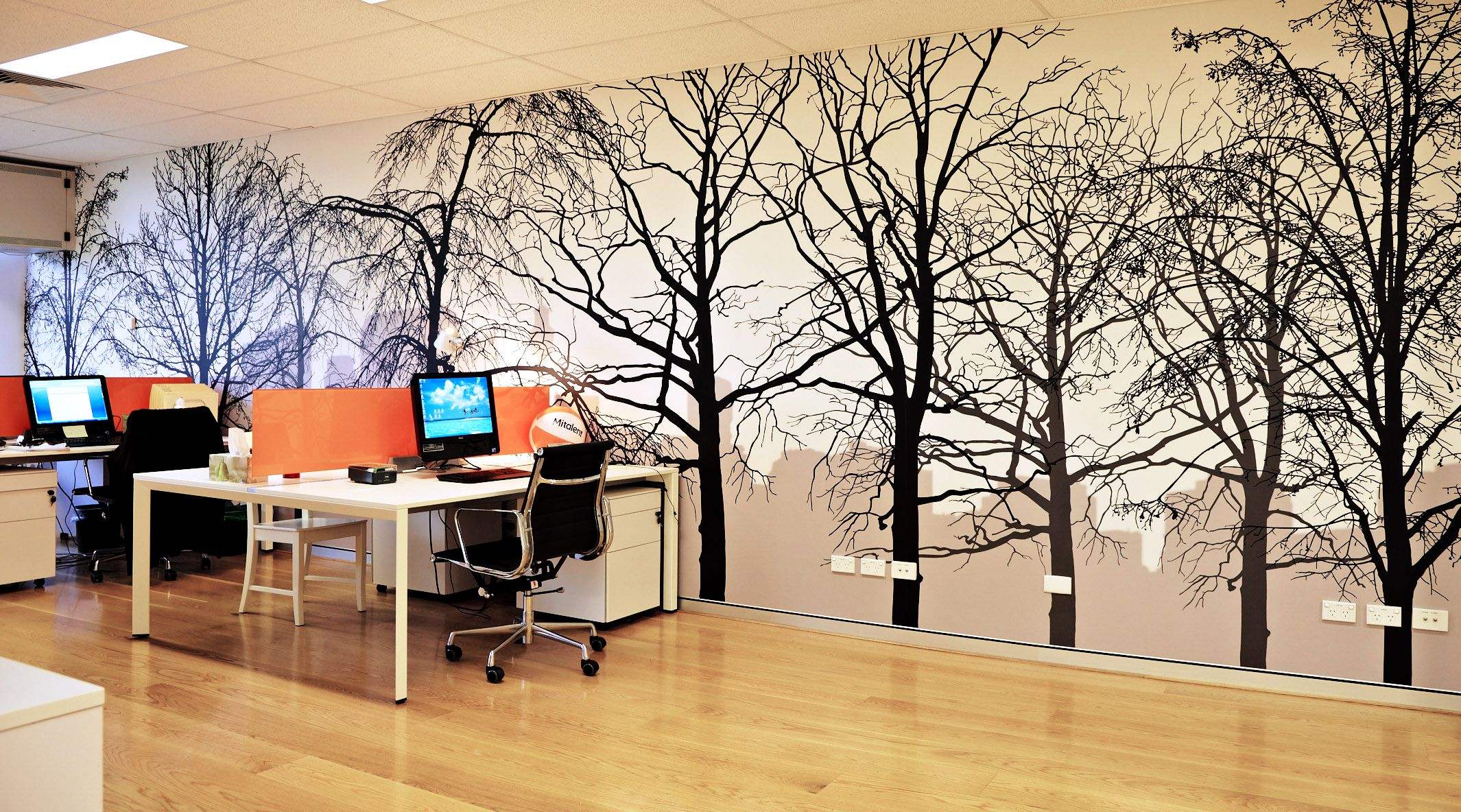 高檔辦公室裝修設(shè)計(jì)墻面